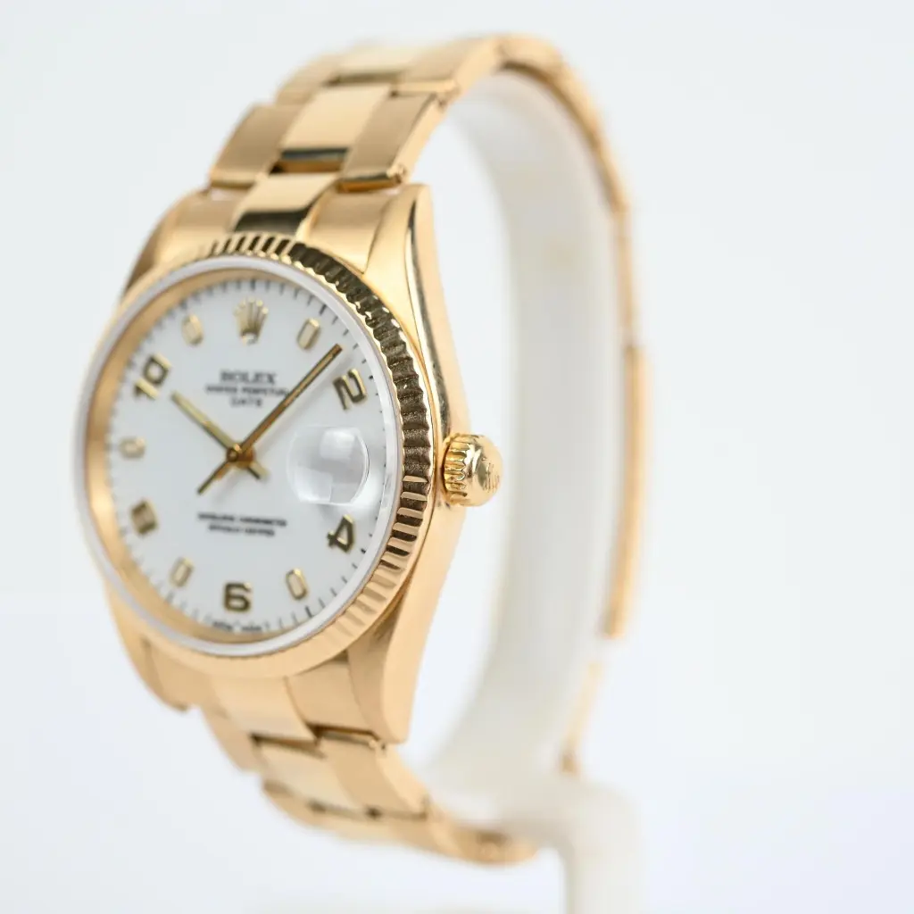 Rolex-Oyster-Date-15238-8.webp