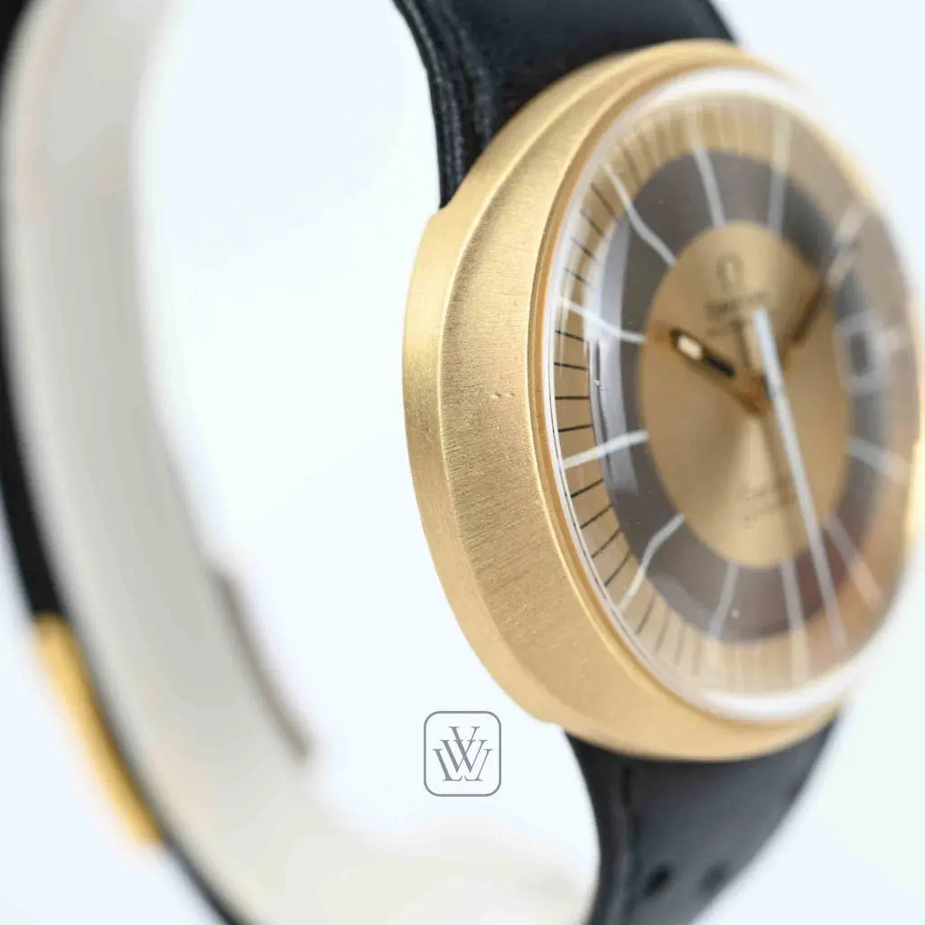 Omega-Geneve-Dynamic-18k-166039-2.webp