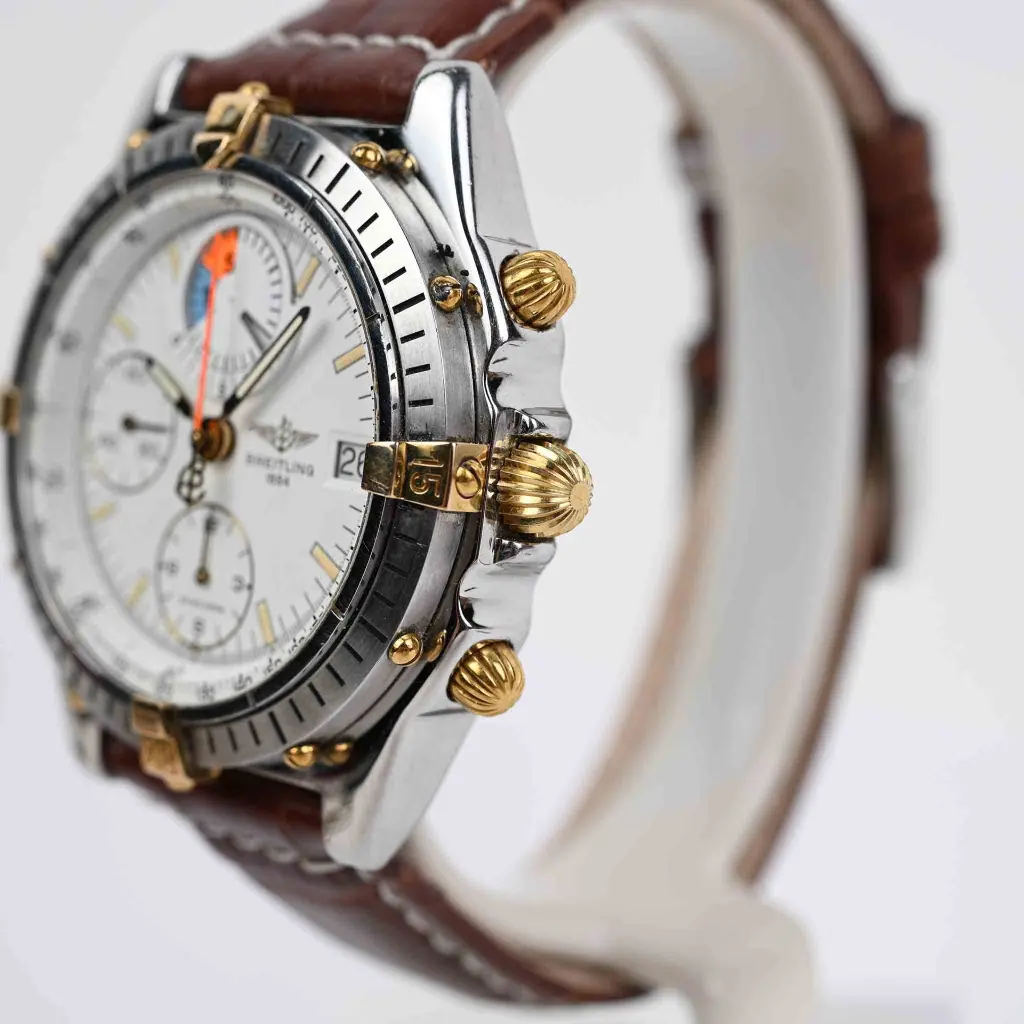 Breitling-Chronomat-Yachting-Regatta-B13047-4.webp