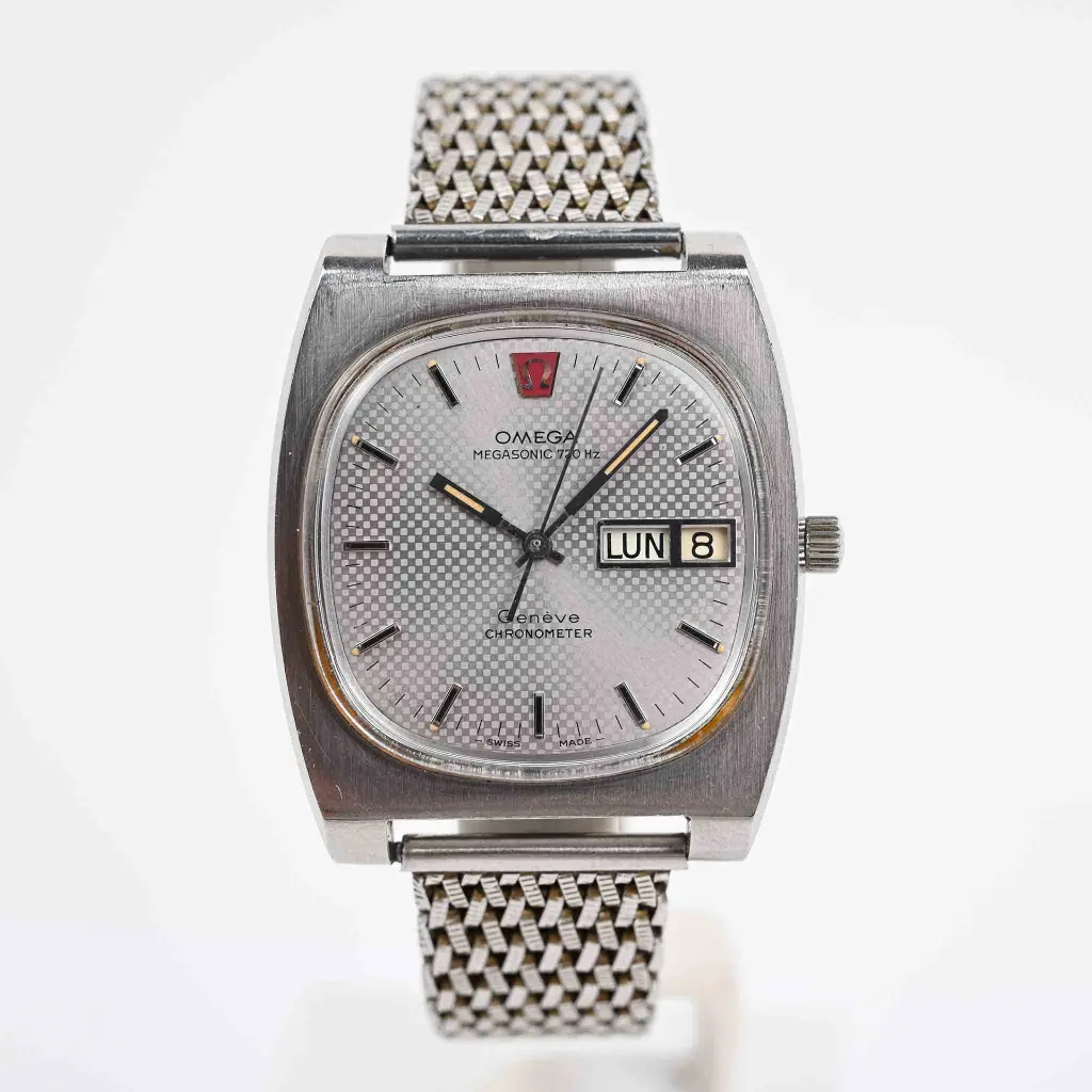 Omega-Geneve-Chronometer-Megasonic-720hz-1980064-9.webp