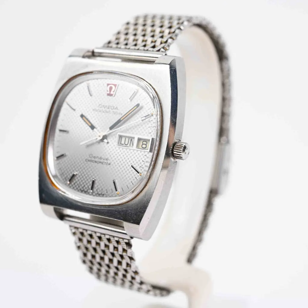 Omega-Geneve-Chronometer-Megasonic-720hz-1980064-8.webp