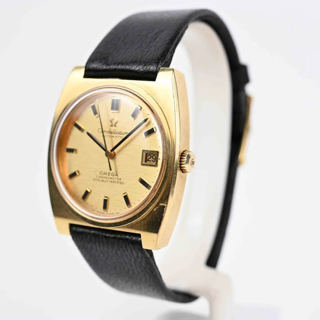 Omega-Constellation-18K-166056-09.webp