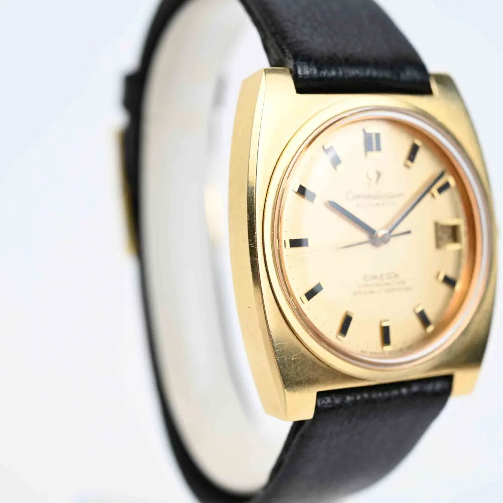 Omega-Constellation-18K-166056-04.webp