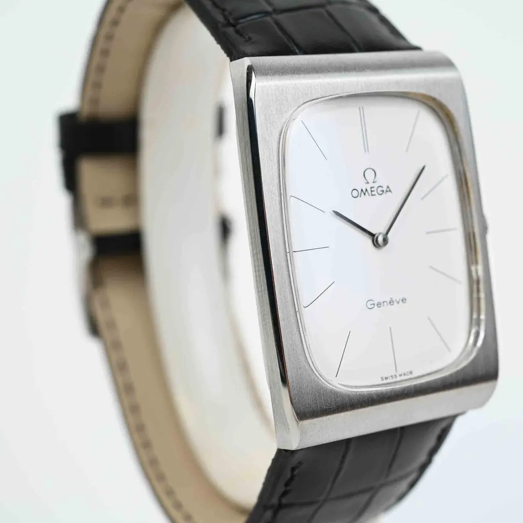 Omega-Geneve-Oversize-1110116-4.webp