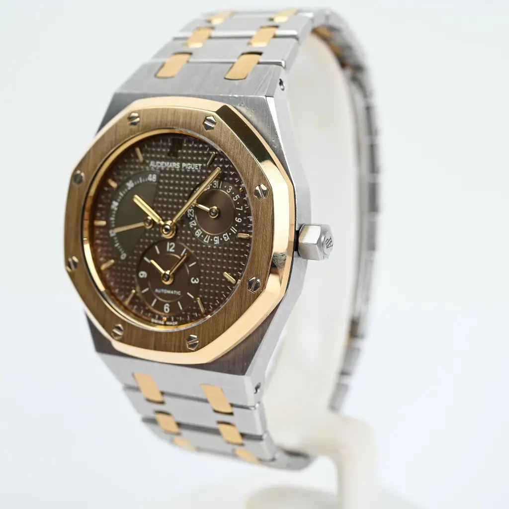 Audemars-Piguet-Royal-Oak-Dual-Time-25730SA-10.webp