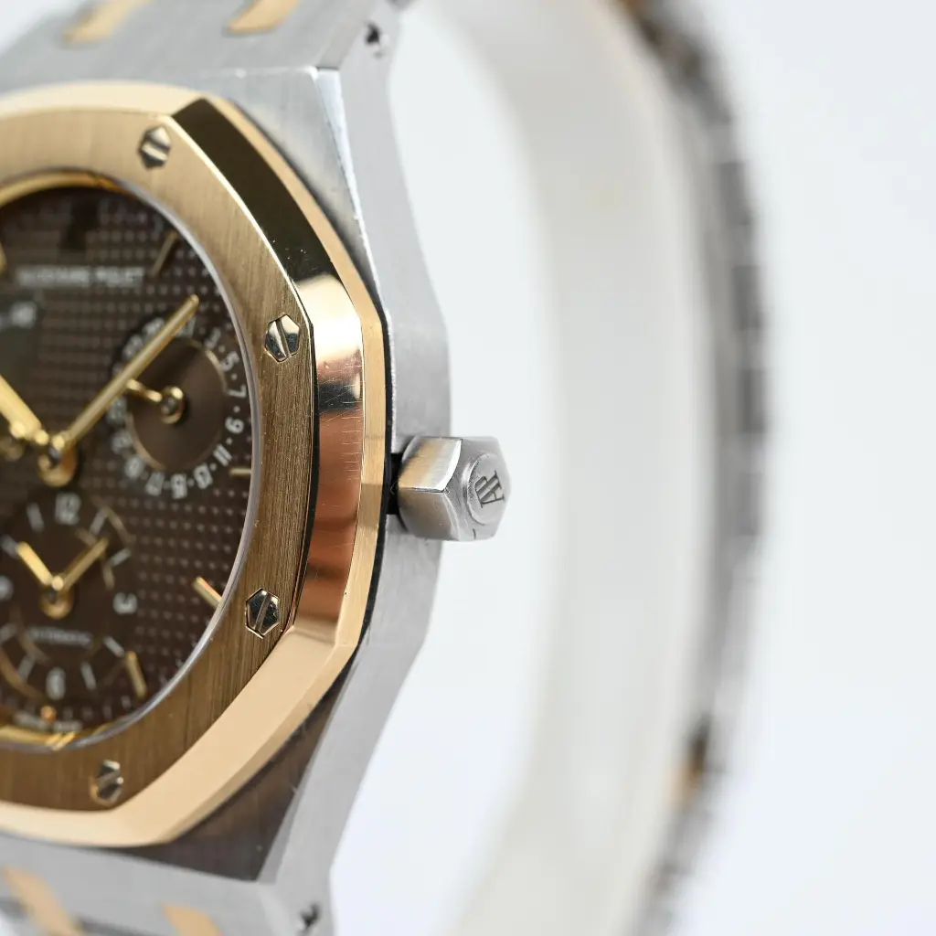 Audemars-Piguet-Royal-Oak-Dual-Time-25730SA-05.webp