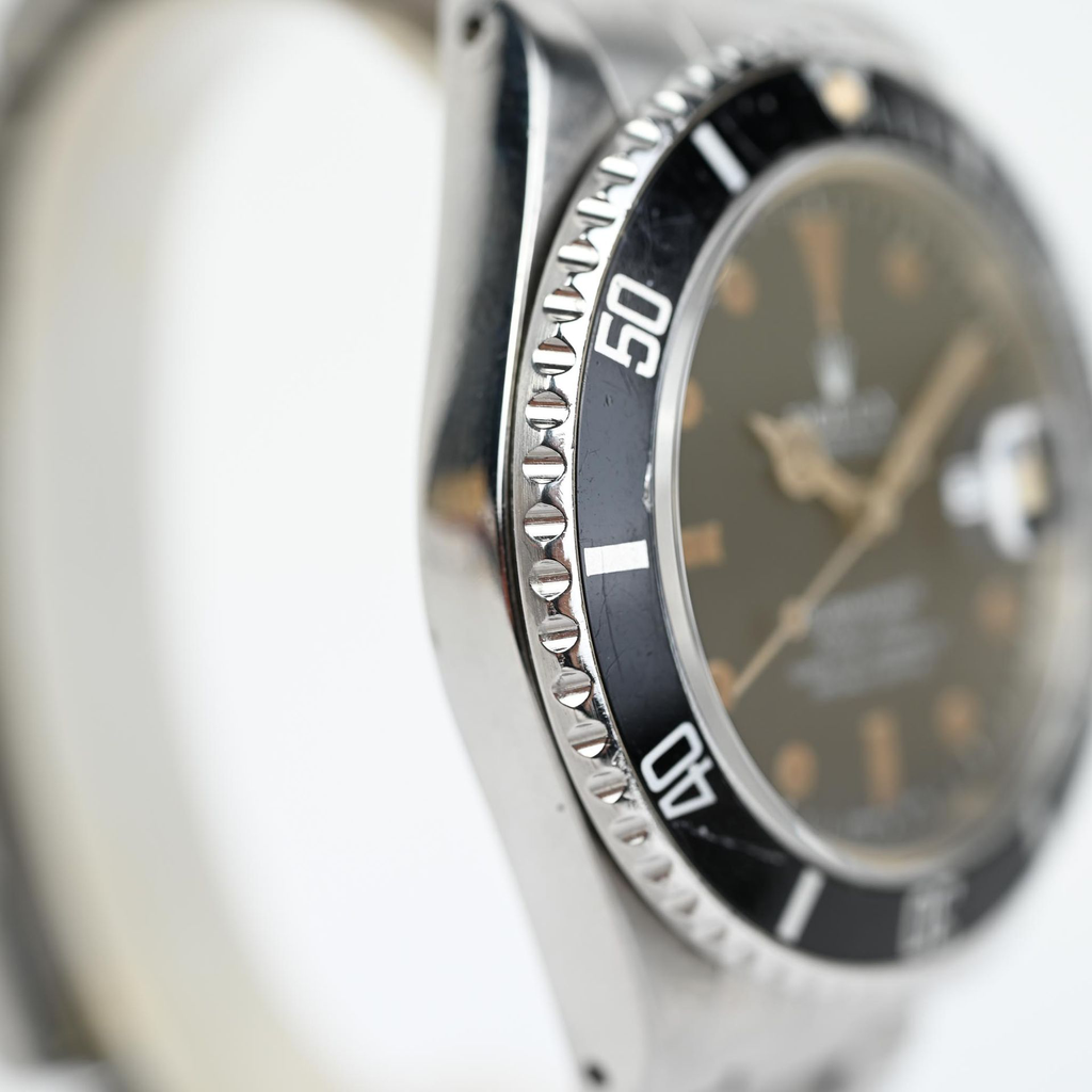 Rolex-Submariner-Date-16800-03.webp