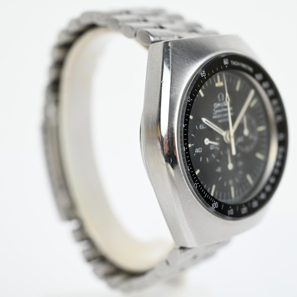 Omega-Speedmaster-MarkII-145014-08.webp