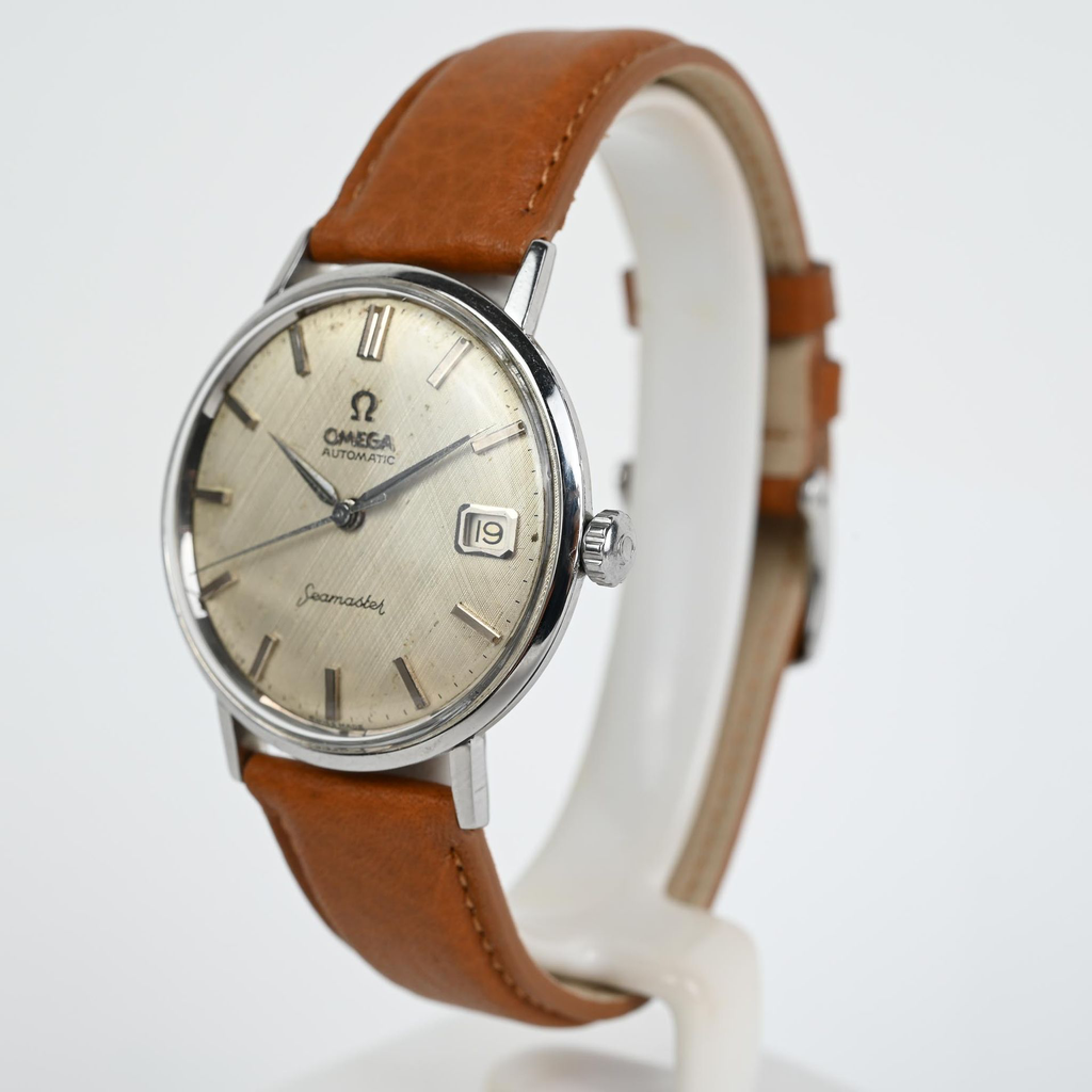 Omega-Seamaster-Linen-Dial-166020